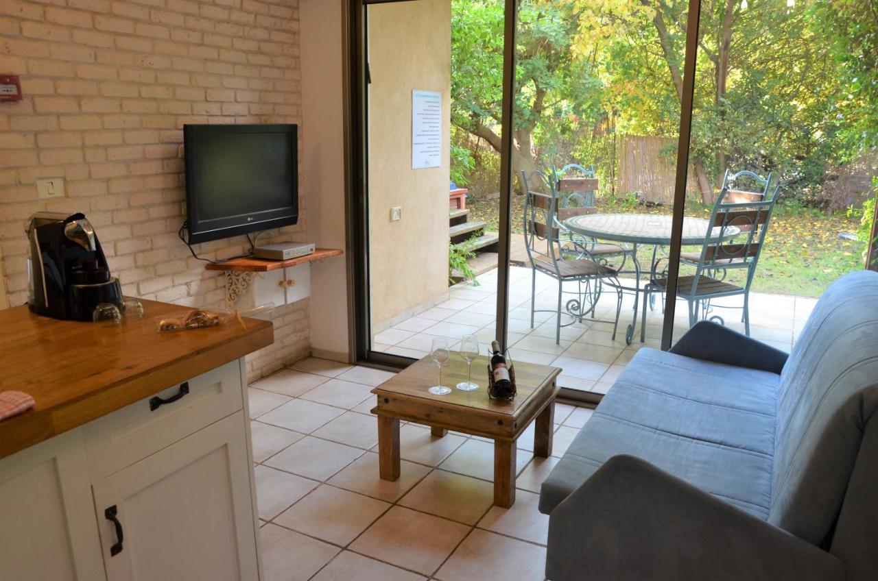 Vitrage Holiday Village And Spa Beit Hillel Exterior photo